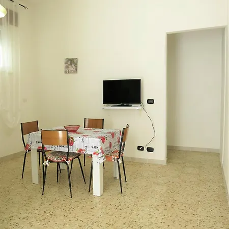 La Taverna 98 شقة